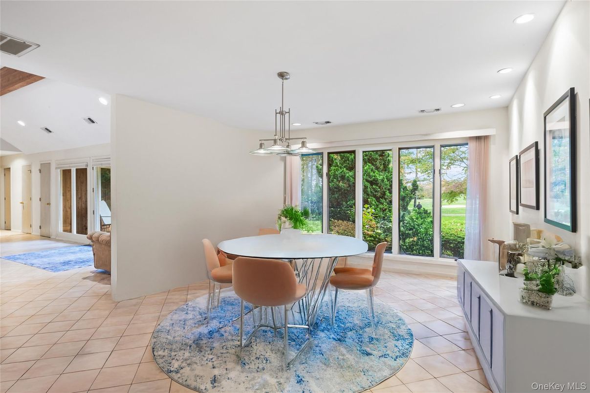 Dining room, Interior, Pendant Lights, Recessed Lighting