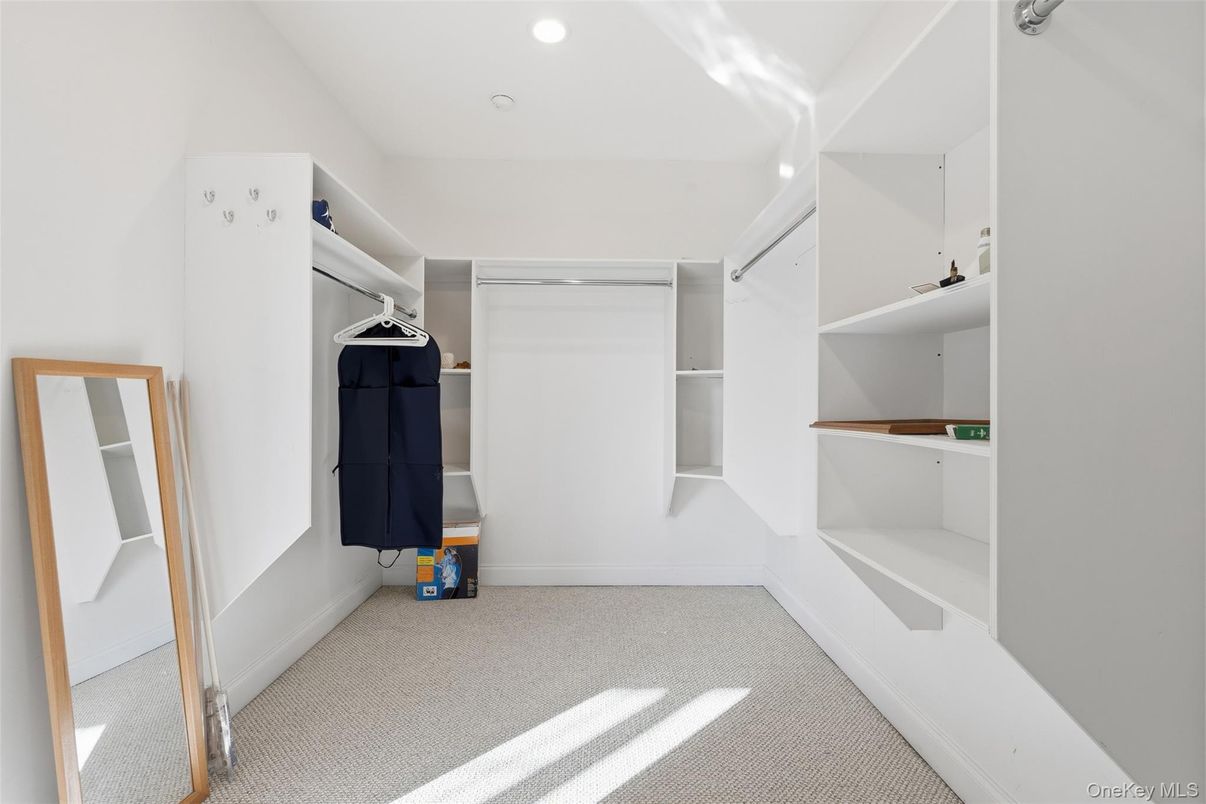 Interior, Recessed Lighting, Walk-in Closets
