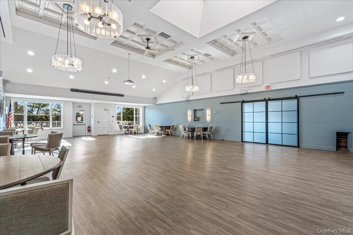 Chandelier, Dining room, Interior, Pendant Lights, Recessed Lighting, Wood Texture Flooring