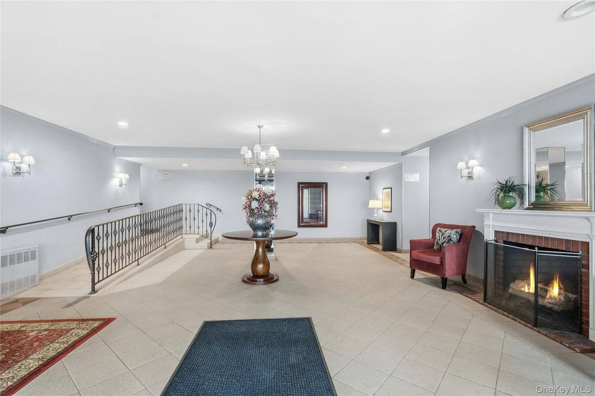 Chandelier, Fireplace, Interior, Recessed Lighting