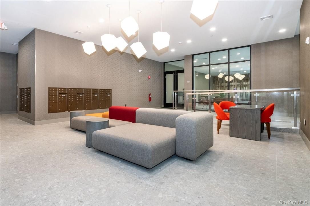 Interior, Living room, Pendant Lights, Recessed Lighting