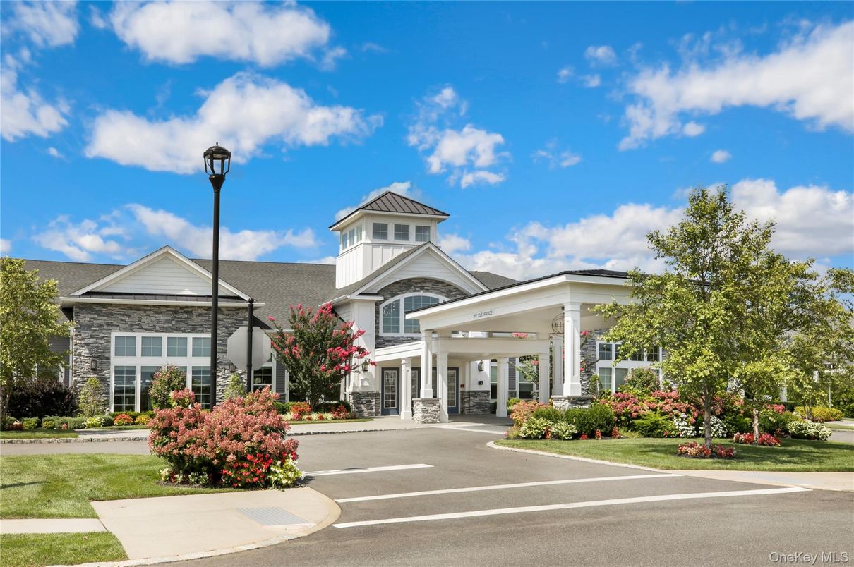 Exterior, Facade, French Provincial