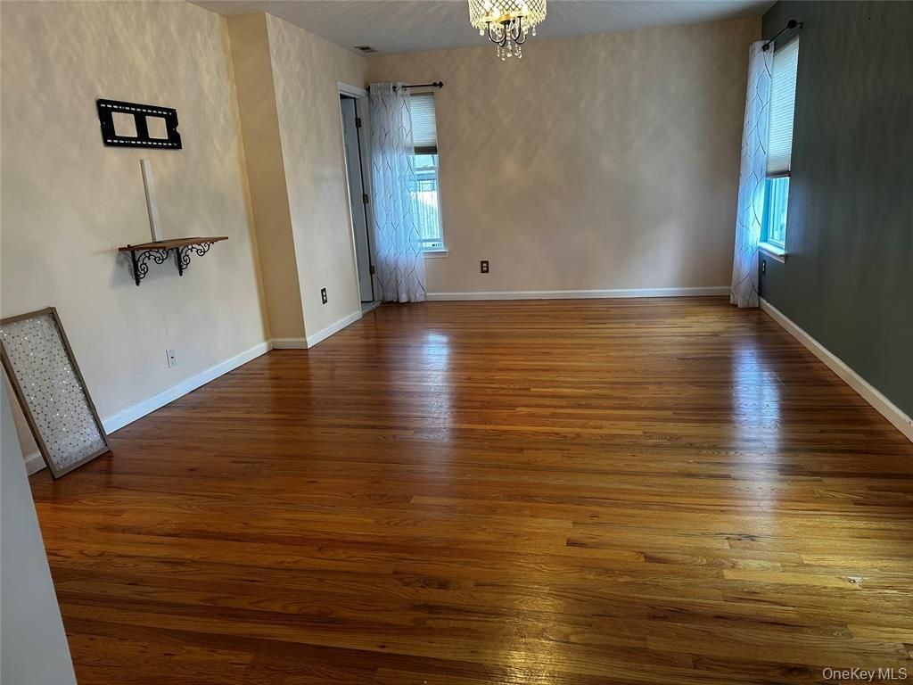 Chandelier, Empty room, Interior, Wood Texture Flooring