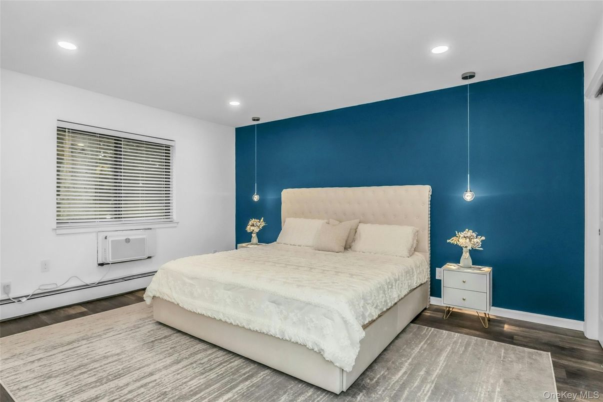 Bedroom, Interior, Pendant Lights, Recessed Lighting, Wood Texture Flooring