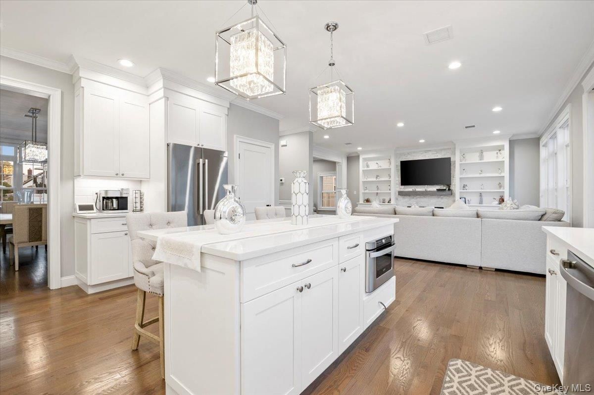 Interior, Kitchen, Living room, Pendant Lights, Recessed Lighting, Stainless Steel Appliances, Wood Texture Flooring