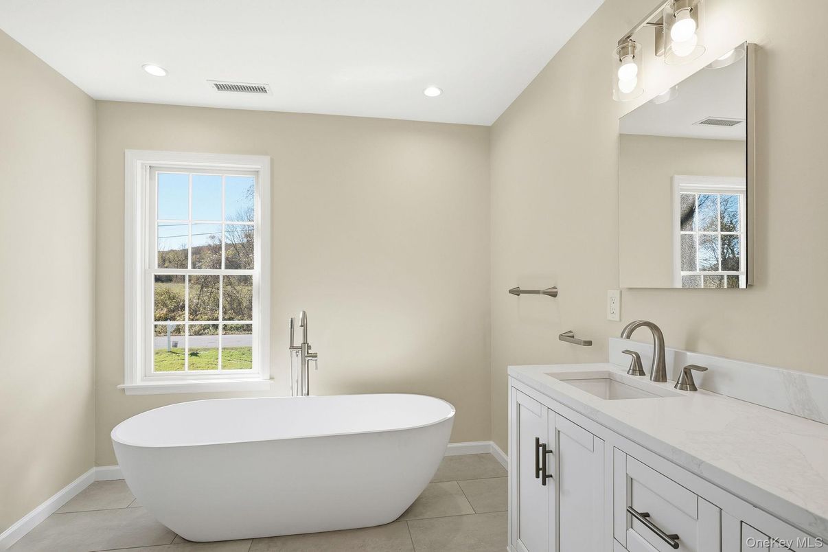 Bathroom, Dual Sink Vanities, Free Standing Baths, Interior, Recessed Lighting