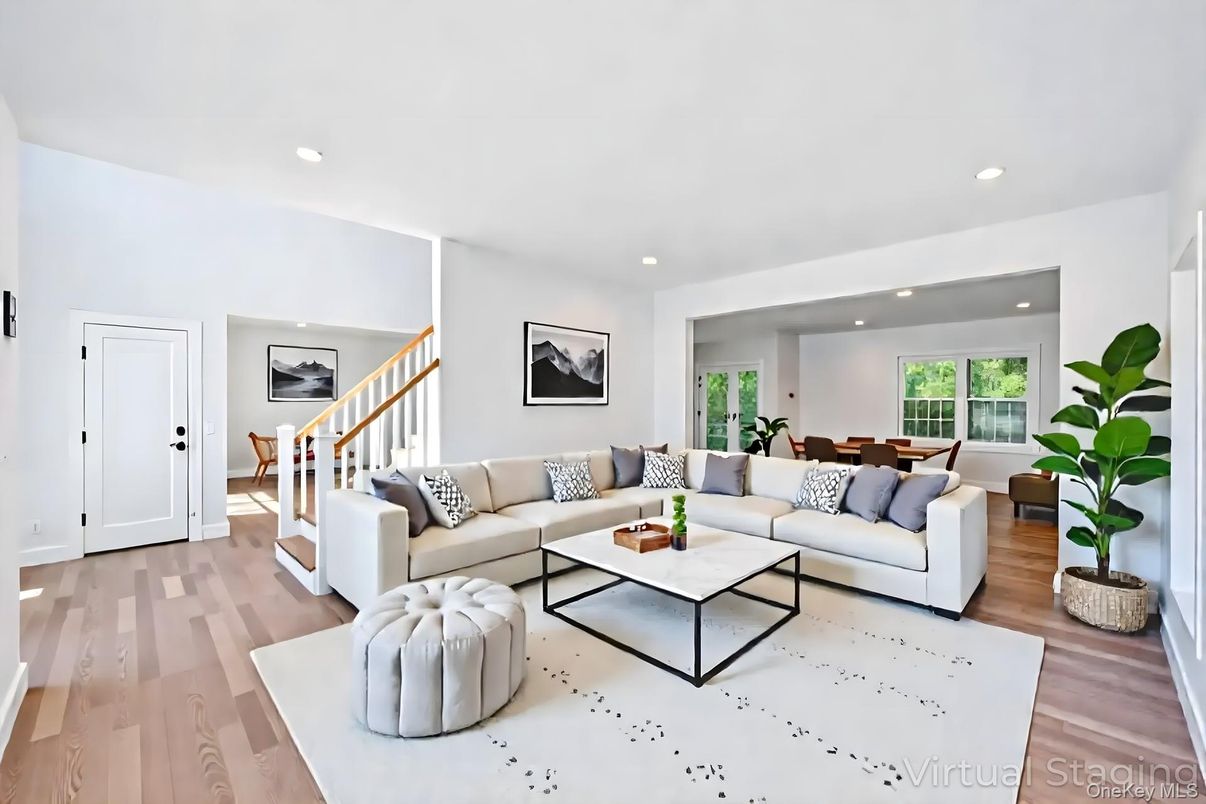 Dining room, Interior, Living room, Recessed Lighting, Wood Texture Flooring