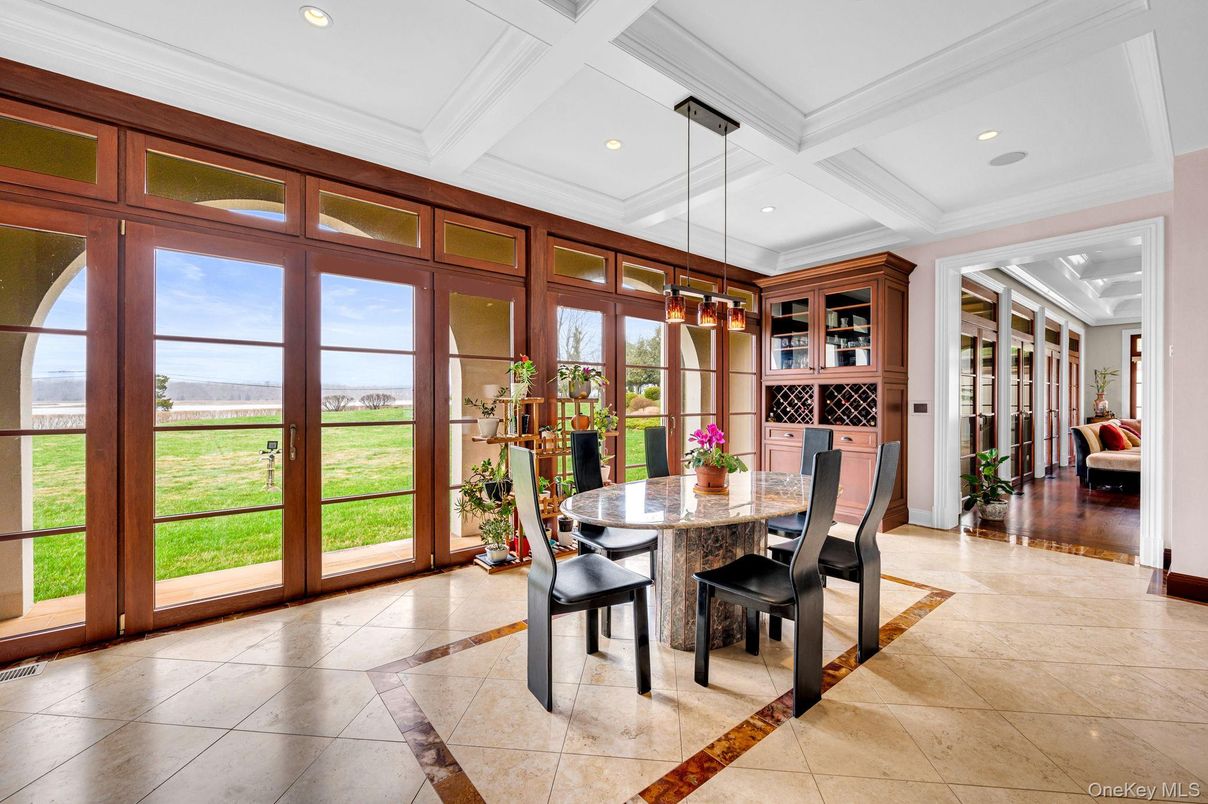 Dining room, Interior, Pendant Lights, Recessed Lighting