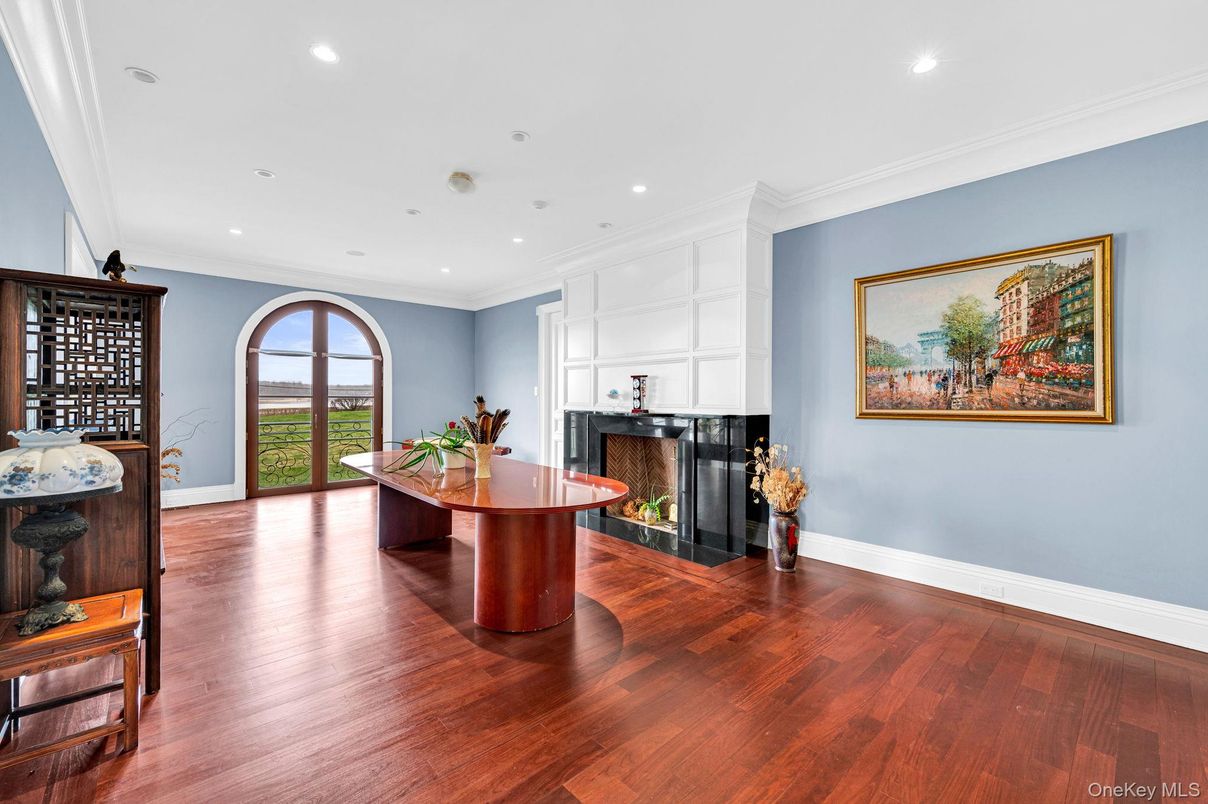 Fireplace, Interior, Recessed Lighting, Wood Texture Flooring