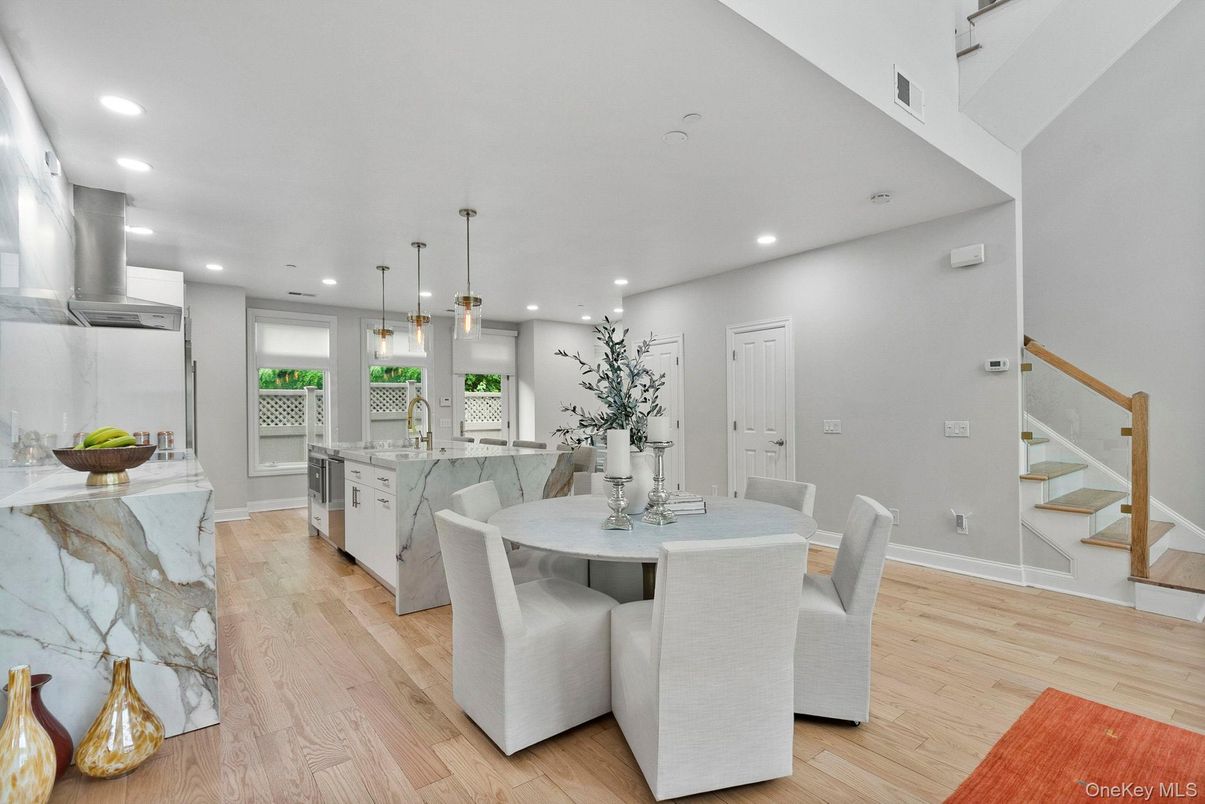 Dining room, Interior, Kitchen, Pendant Lights, Recessed Lighting, Wood Texture Flooring