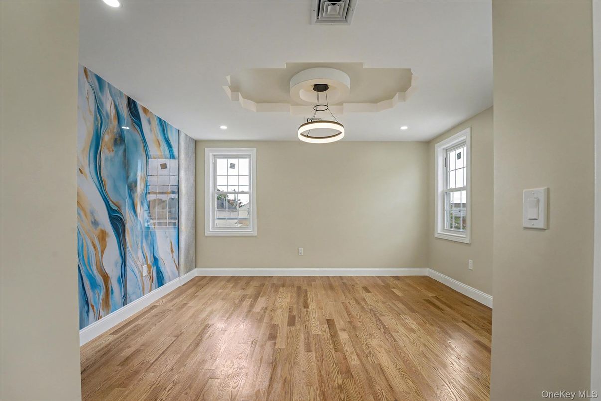 Empty room, Interior, Pendant Lights, Recessed Lighting, Wood Texture Flooring