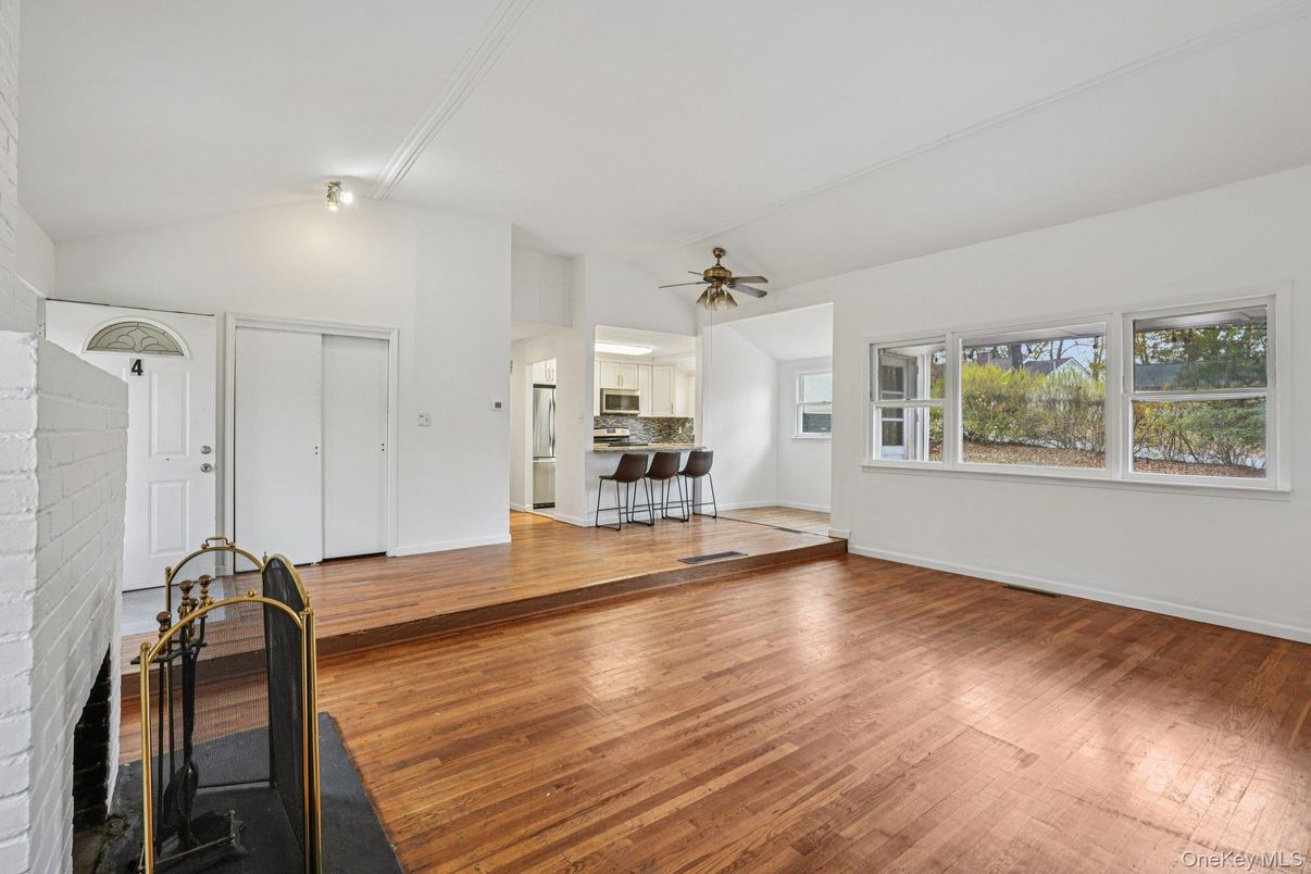 Empty room, Interior, Wood Texture Flooring