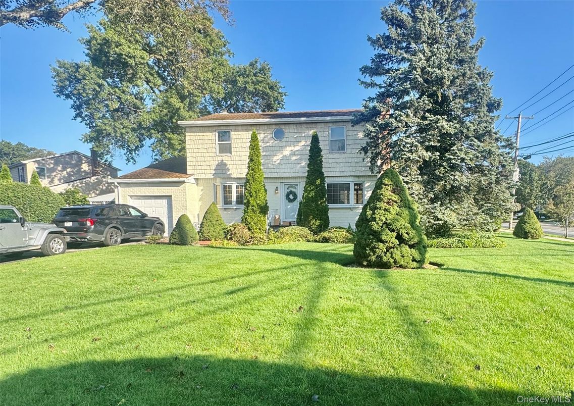 Attached, Backyard, Exterior, Facade, Georgian