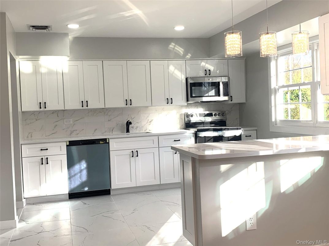 Interior, Kitchen, Marble, Pendant Lights, Recessed Lighting, Stainless Steel Appliances