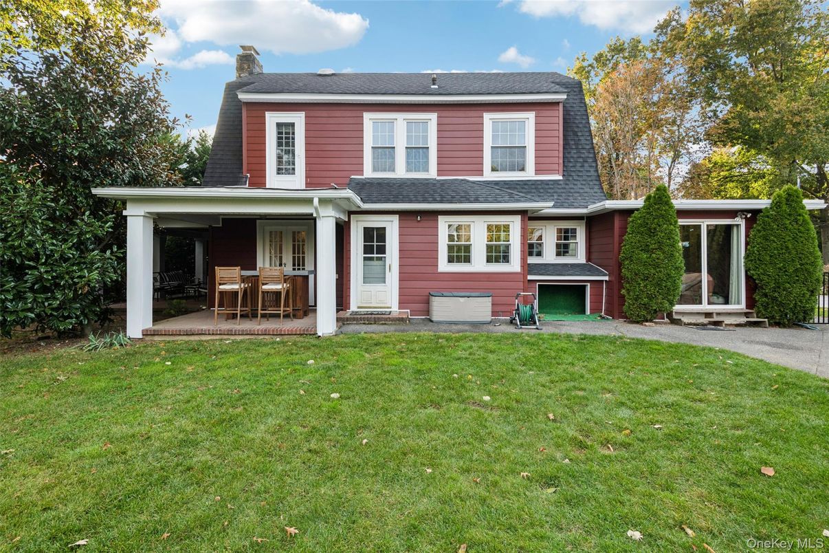 Exterior, Facade, Cape Cod