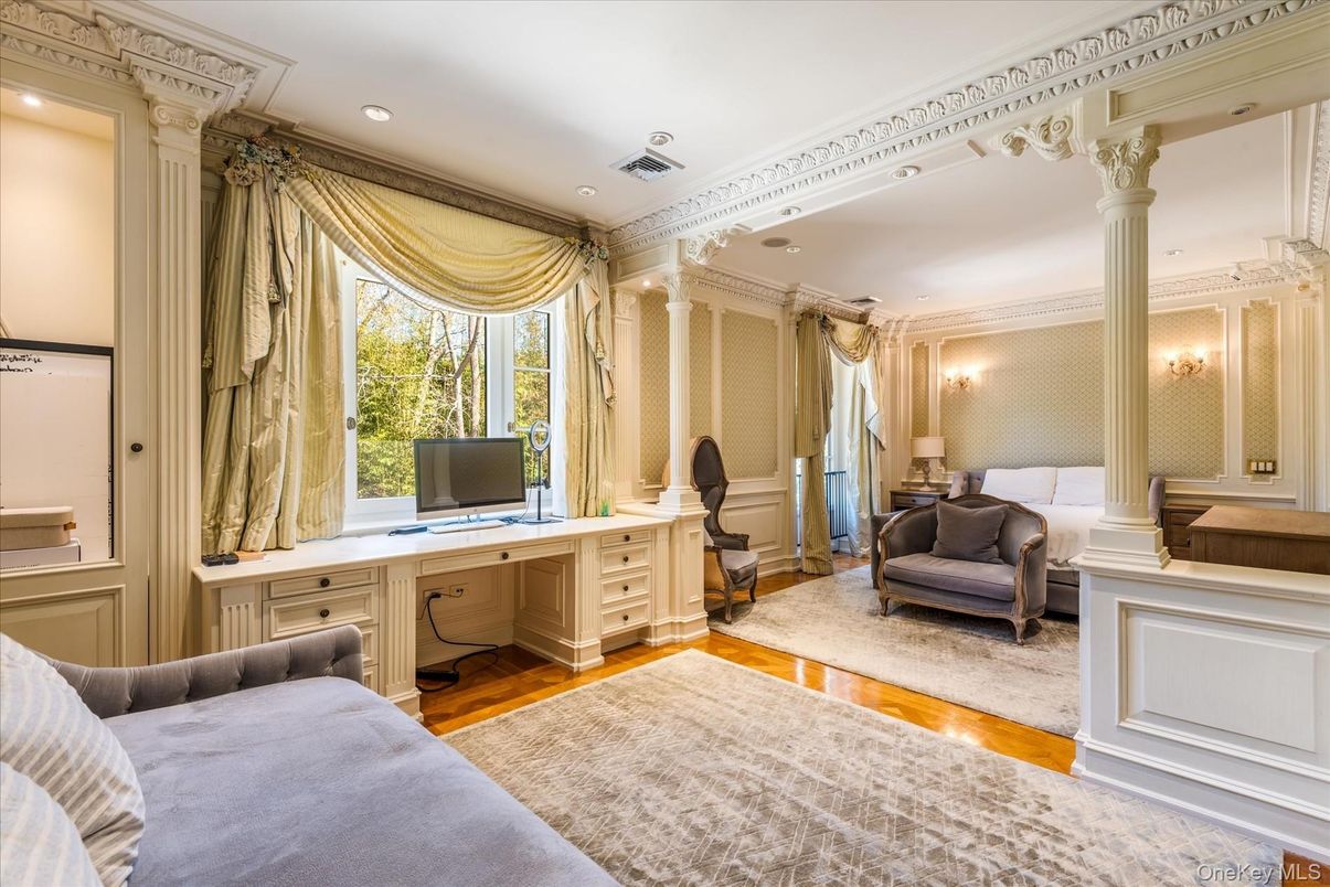 Bedroom, Home Office, Interior, Recessed Lighting, Wood Texture Flooring