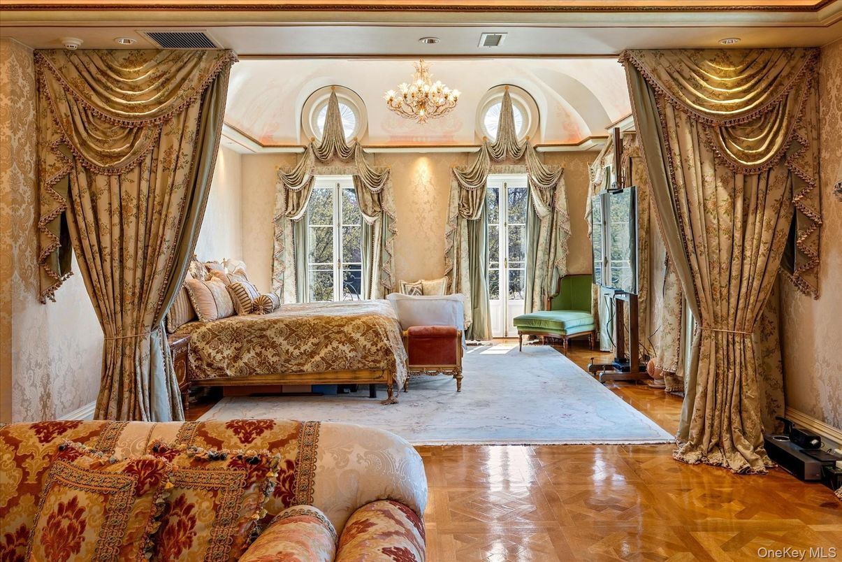 Bedroom, Chandelier, Interior, Recessed Lighting, Wood Texture Flooring