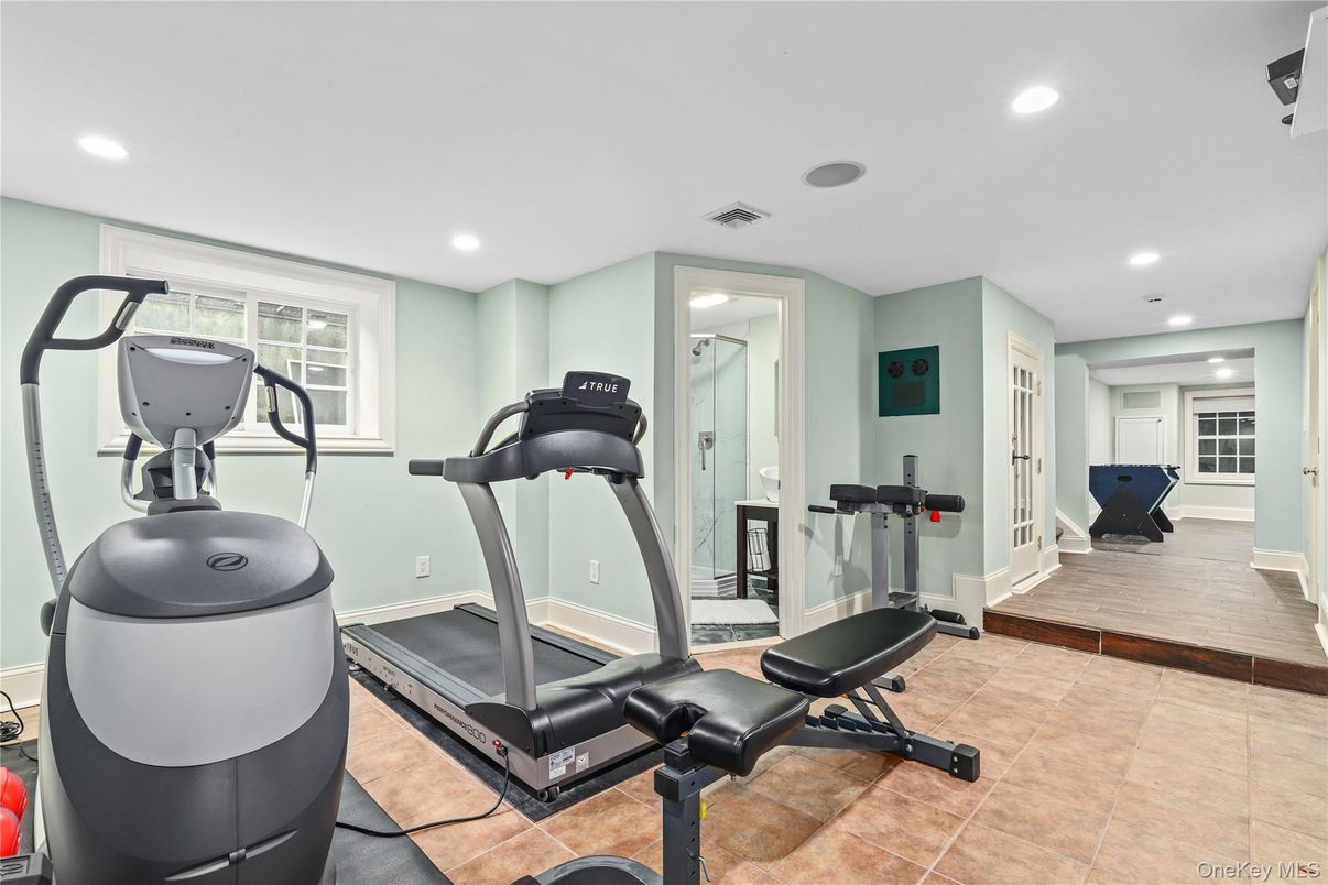 Fitness Equipment, Interior, Recessed Lighting