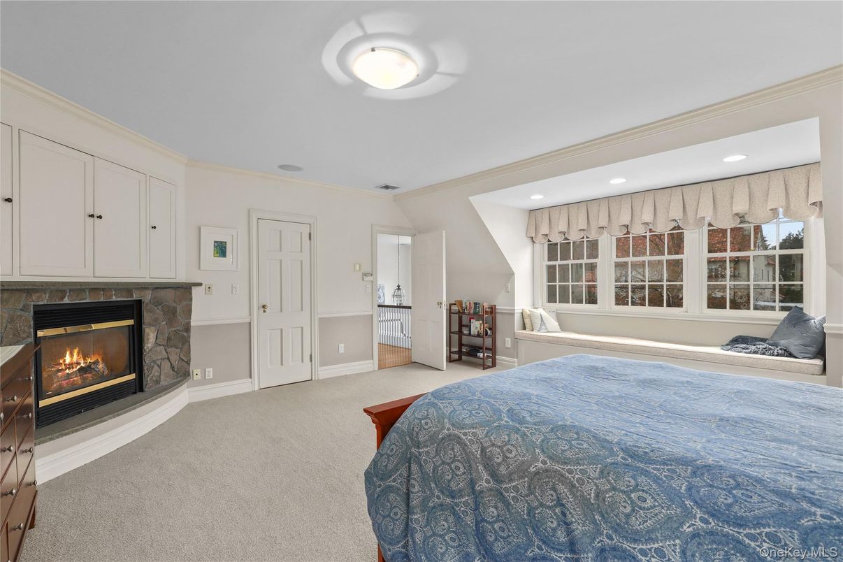 Bedroom, Fireplace, Interior, Recessed Lighting