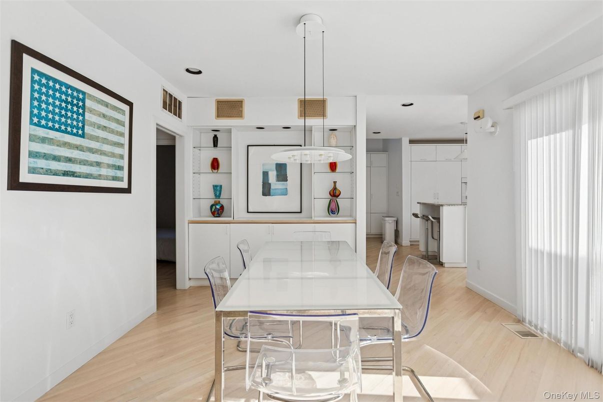 Dining room, Interior, Pendant Lights, Recessed Lighting, Wood Texture Flooring
