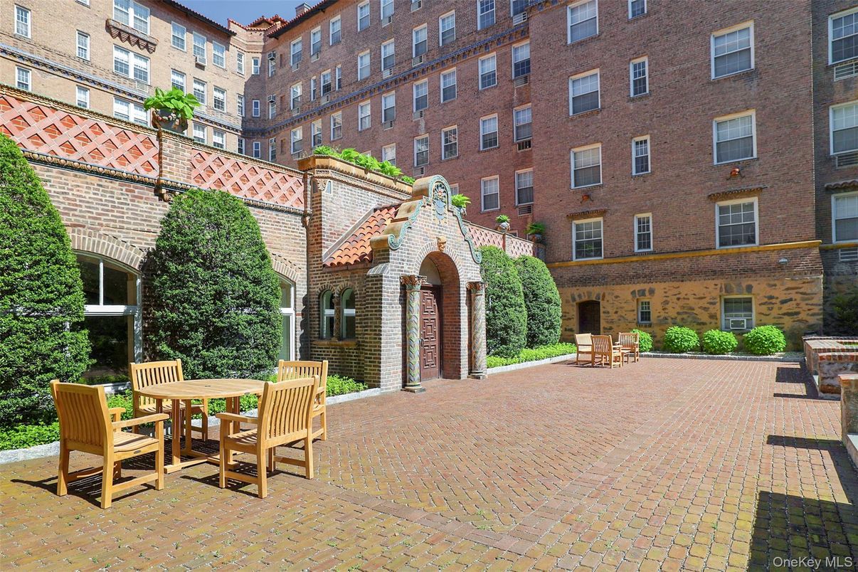 DE Listing image placeholder