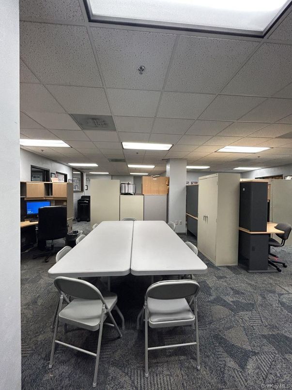 Dining room, Interior, Recessed Lighting