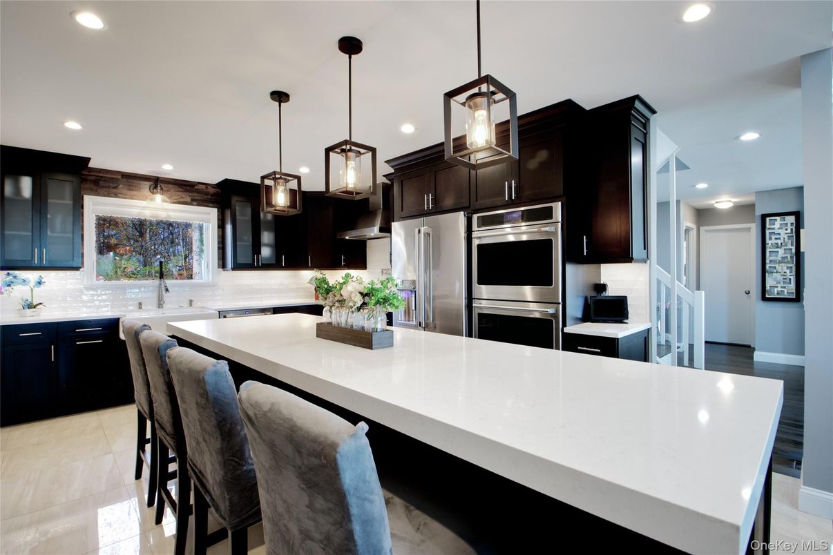 Interior, Kitchen, Pendant Lights, Recessed Lighting, Stainless Steel Appliances