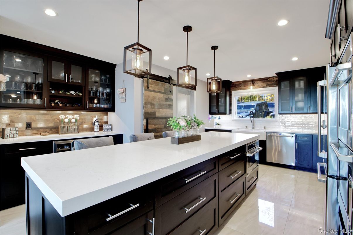 Interior, Kitchen, Pendant Lights, Recessed Lighting, Stainless Steel Appliances