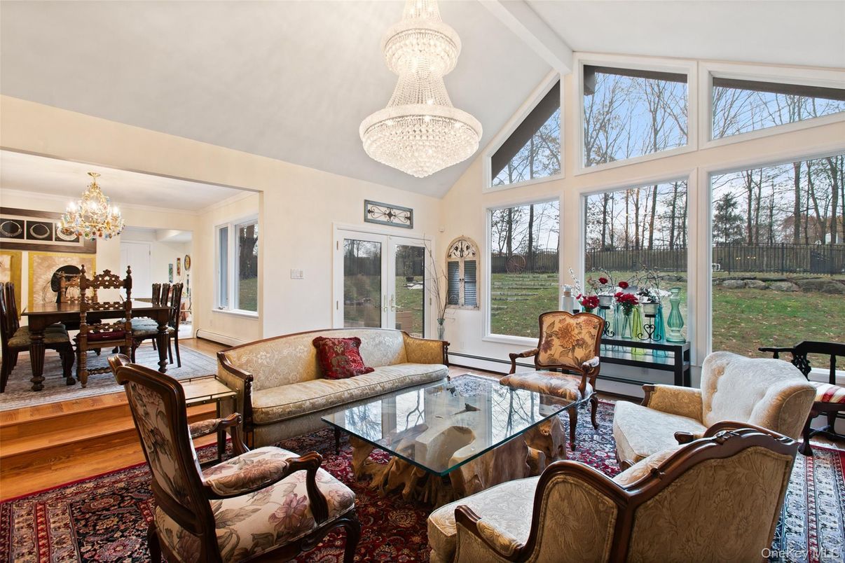 Chandelier, Dining room, Interior, Living room, Wood Texture Flooring