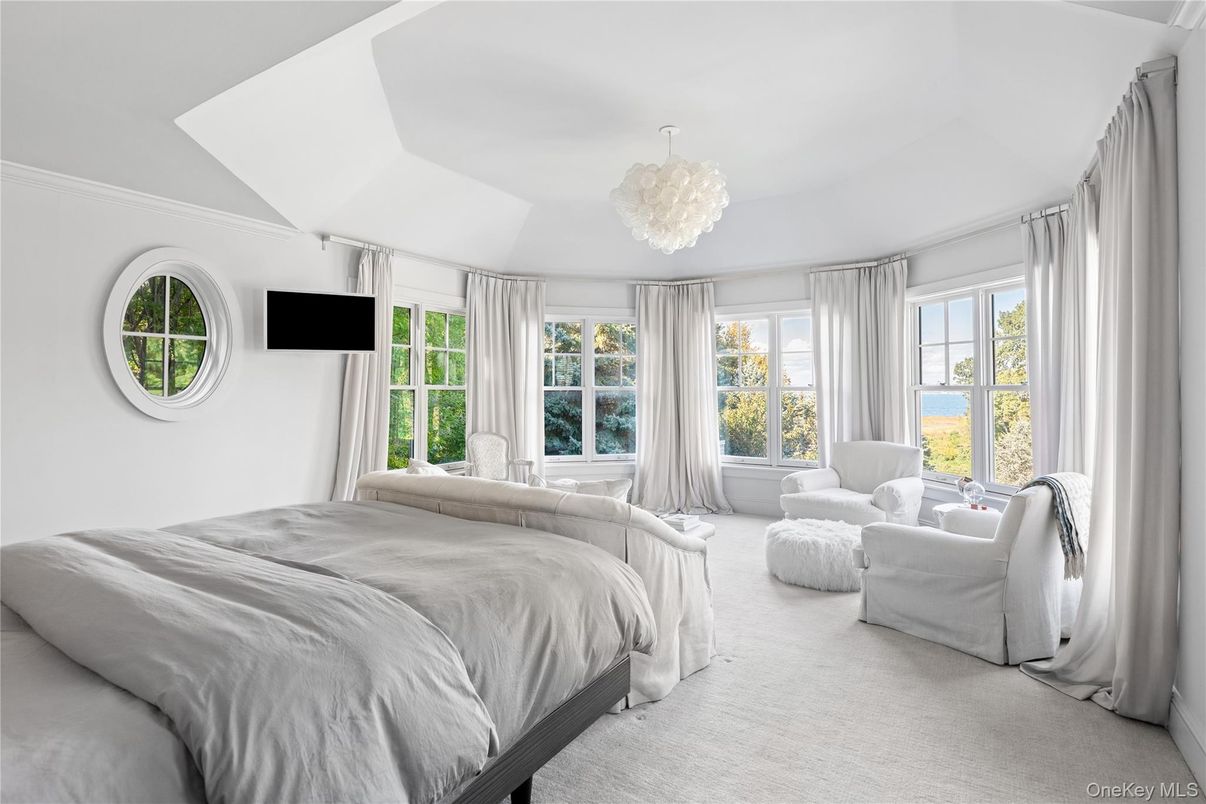 Bedroom, Chandelier, Interior, Water