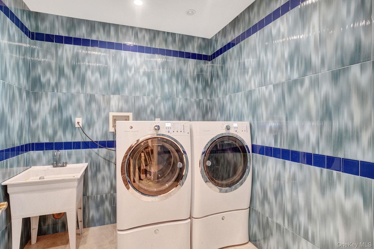 Interior, Recessed Lighting, Washer