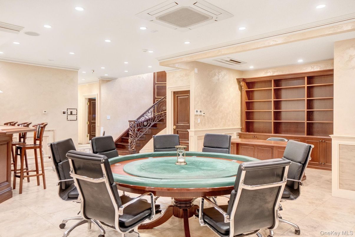 Dining room, Game Room, Interior, Recessed Lighting