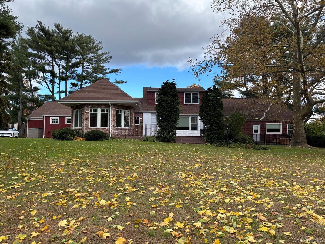 Backyard, Exterior, Facade, Brick Facade, Cape Cod
