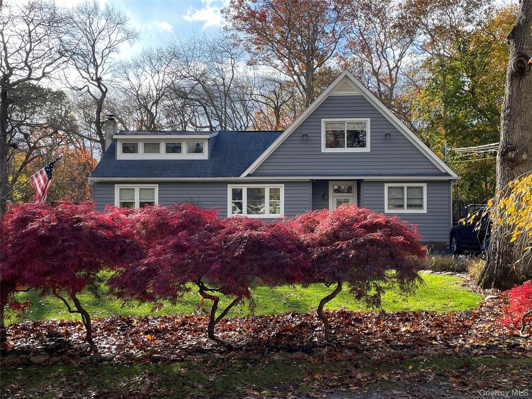 Exterior, Facade, Queen Anne Victorian