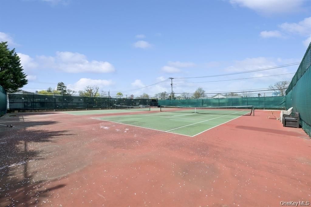 Exterior, Tennis Courts