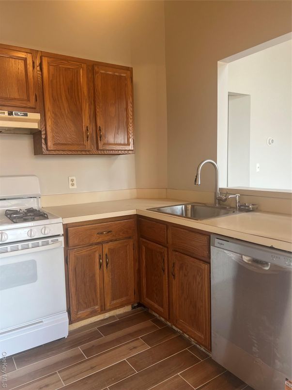 Interior, Kitchen, Wood Texture Flooring