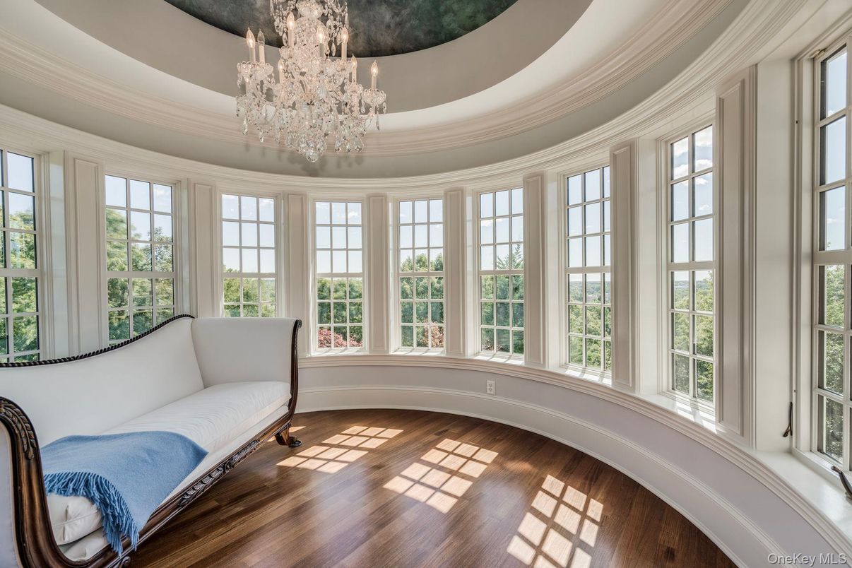 Chandelier, Interior, Wood Texture Flooring