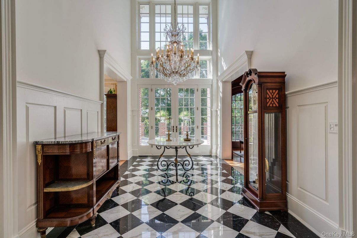 Chandelier, Interior, Marble