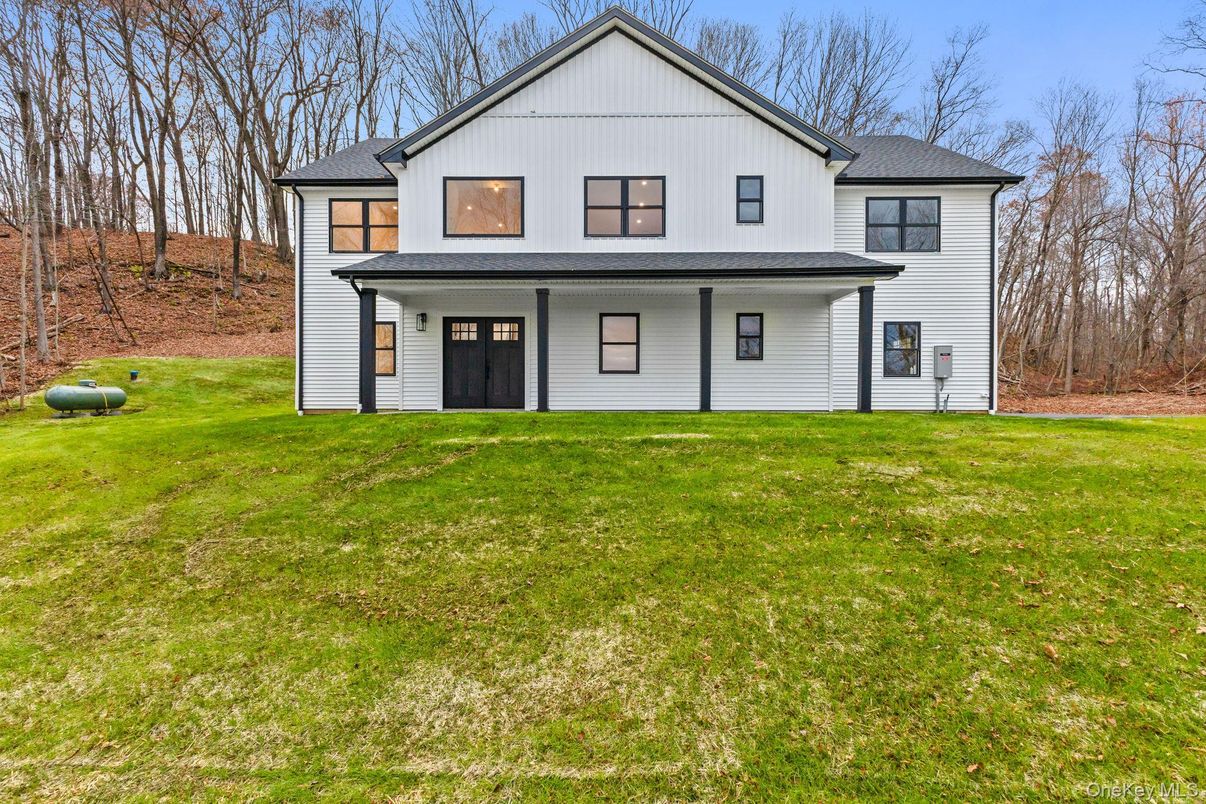 Backyard, Exterior, Facade, Farmhouse