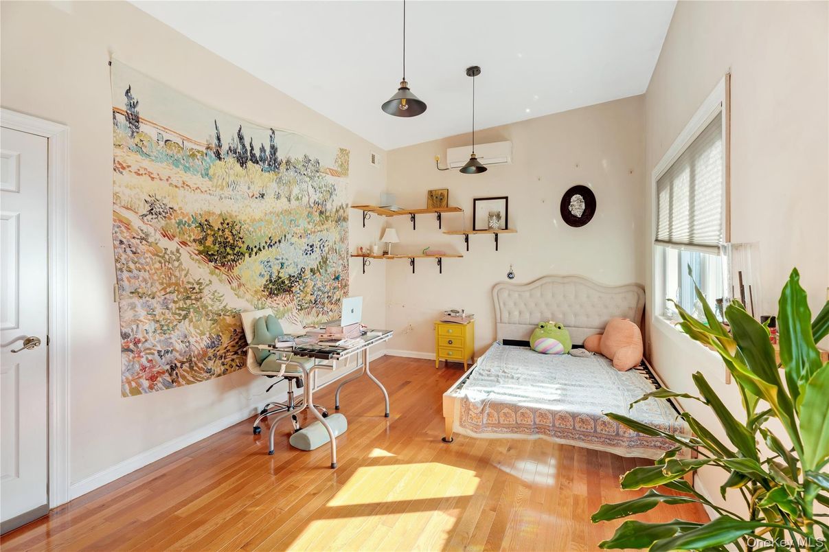 Bedroom, Home Office, Interior, Pendant Lights, Recessed Lighting, Wood Texture Flooring