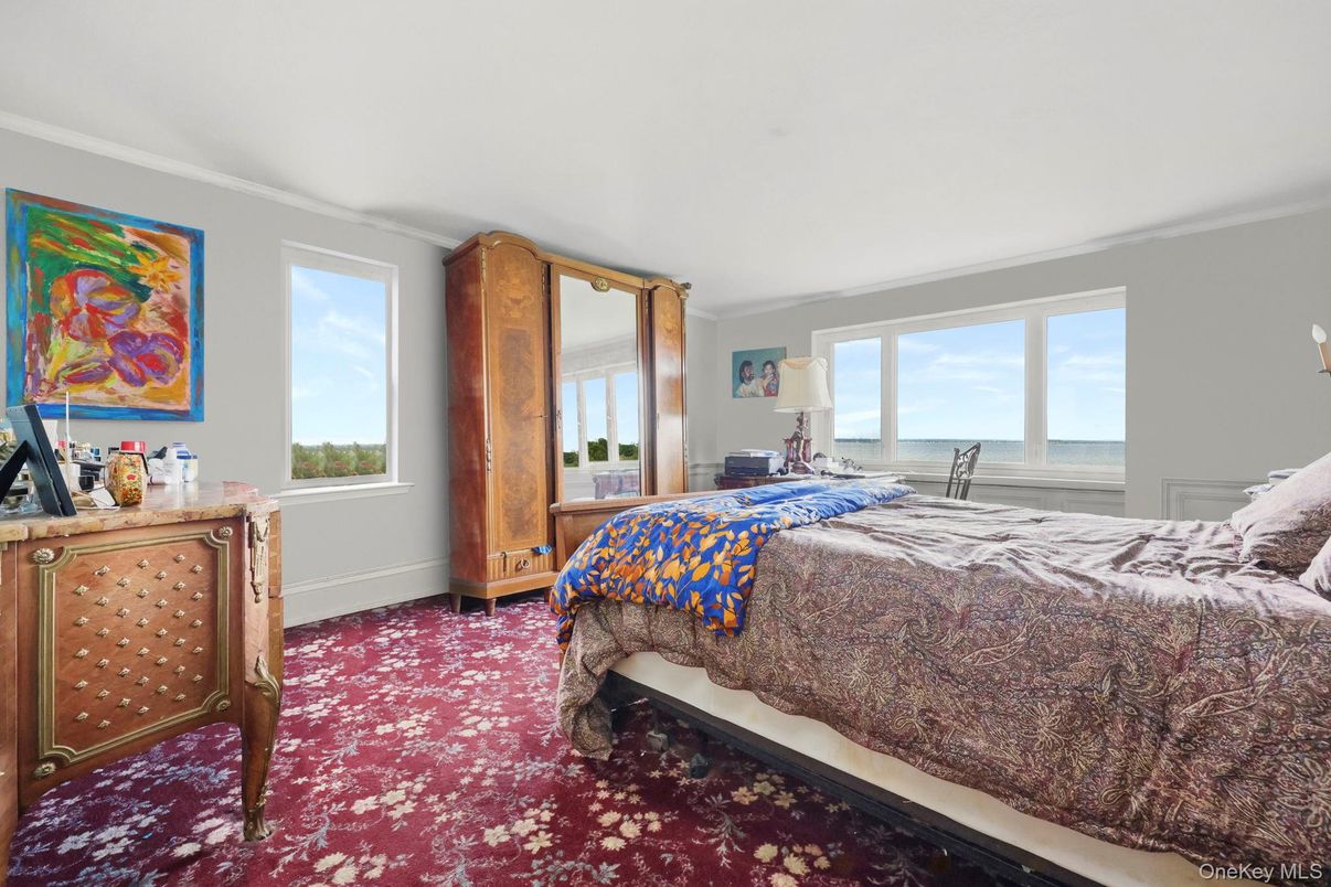 Bedroom, Interior, Water