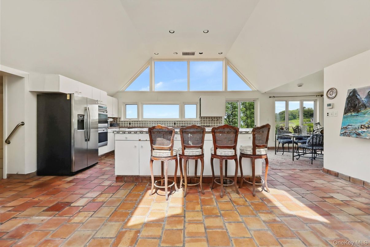 Dining room, Interior, Kitchen, Recessed Lighting