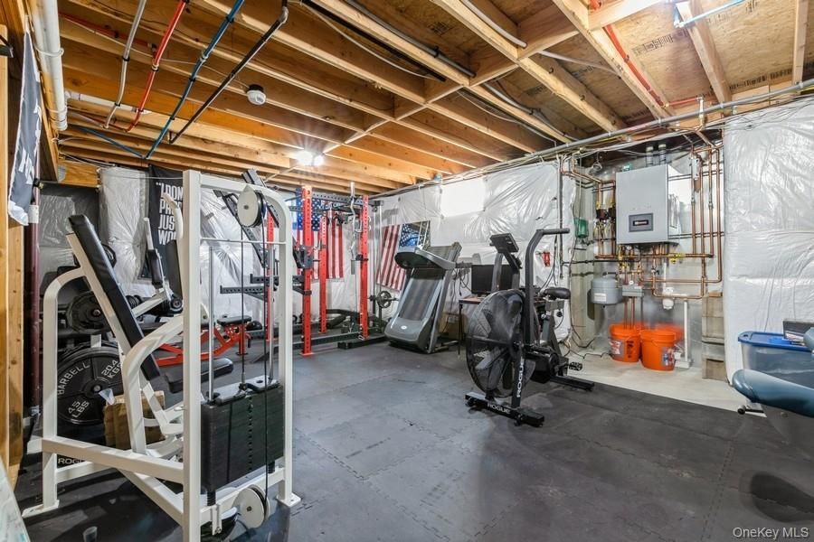 Fitness Equipment, Interior, Wooden Beams