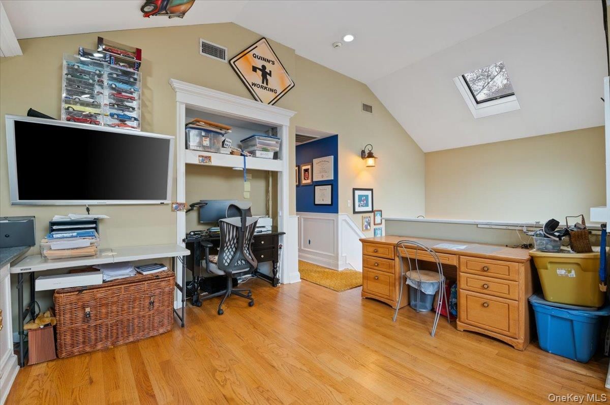 Home Office, Interior, Recessed Lighting, Wood Texture Flooring