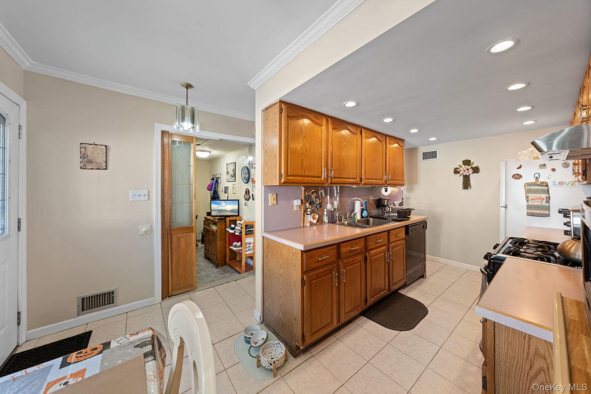 Interior, Kitchen, Recessed Lighting