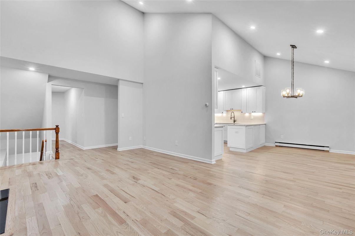 Empty room, Interior, Pendant Lights, Recessed Lighting, Wood Texture Flooring