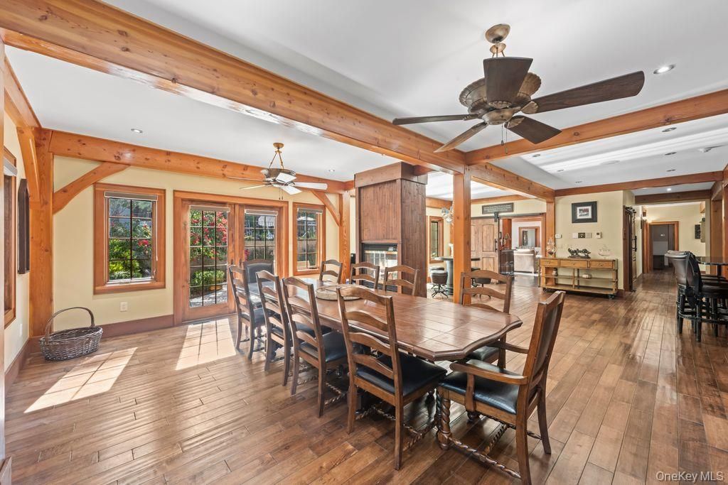 Dining room, Interior, Recessed Lighting, Wooden Beams, Wood Texture Flooring