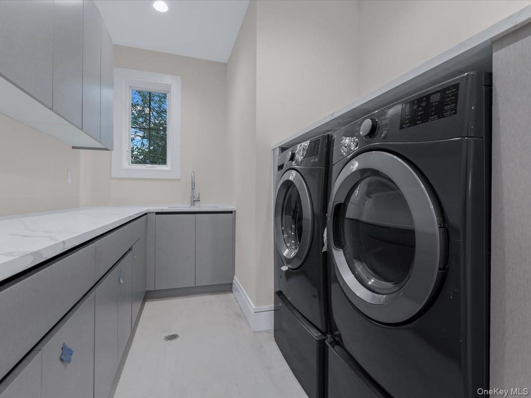 Interior, Recessed Lighting, Washer