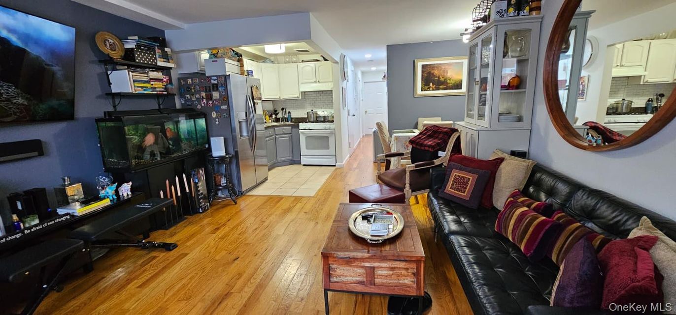 Interior, Kitchen, Living room, Recessed Lighting, Wood Texture Flooring