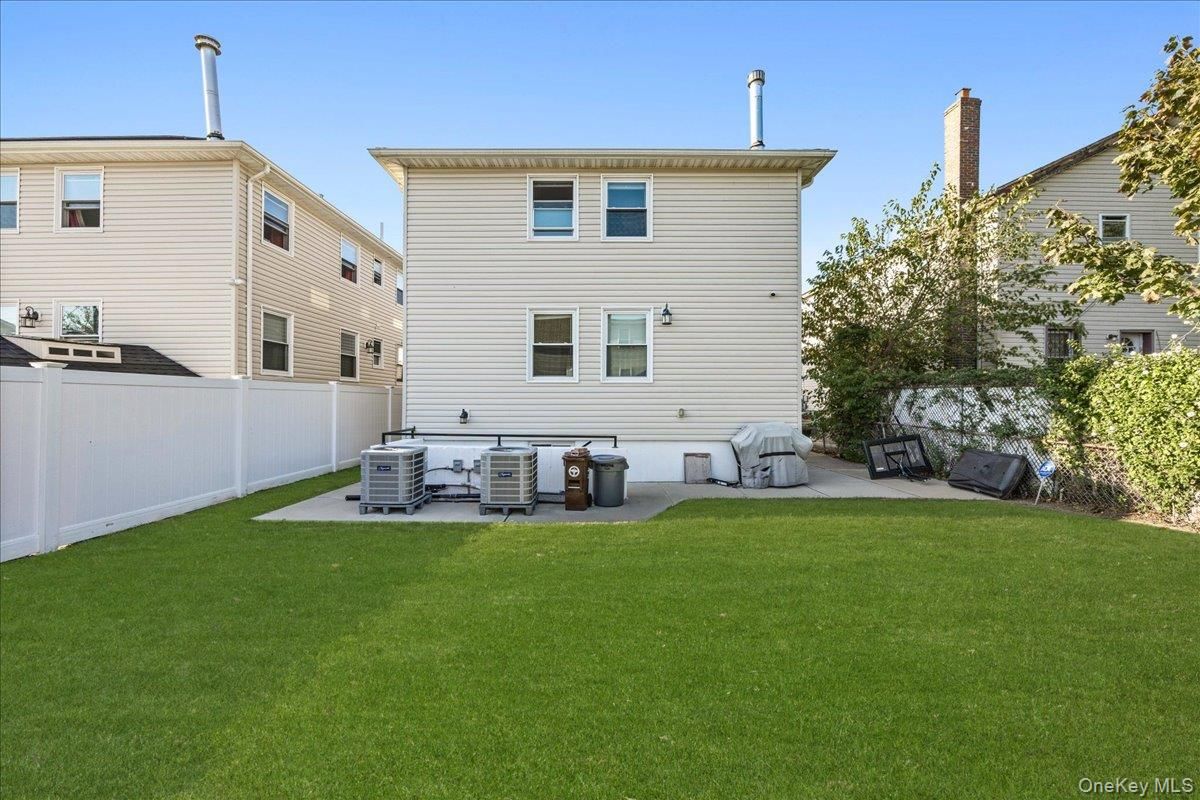 Backyard, Exterior, Hot Tub